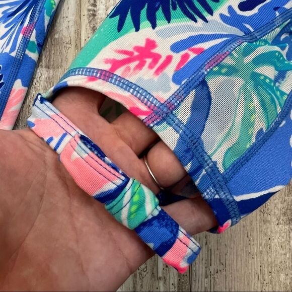 Lilly Pulitzer Gemma Weekender Crop Leggings Luxletic Bow S Multi Jet Stream - Picture 2 of 4